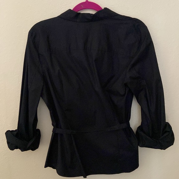 LOFT Black Button Down, Belted, Long Sleeve w/ Stretch Top Size 12 - Picture 2 of 9